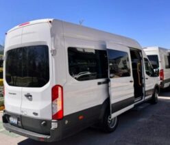 Matutino. TRANSIT / 18 pasajeros, una mochila.